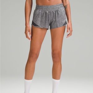 Lululemon Hotty Hot Short 2.5”